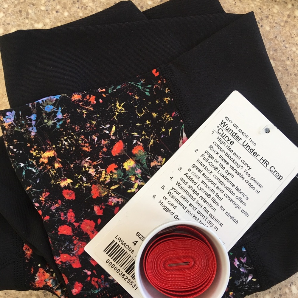 Lululemon crops